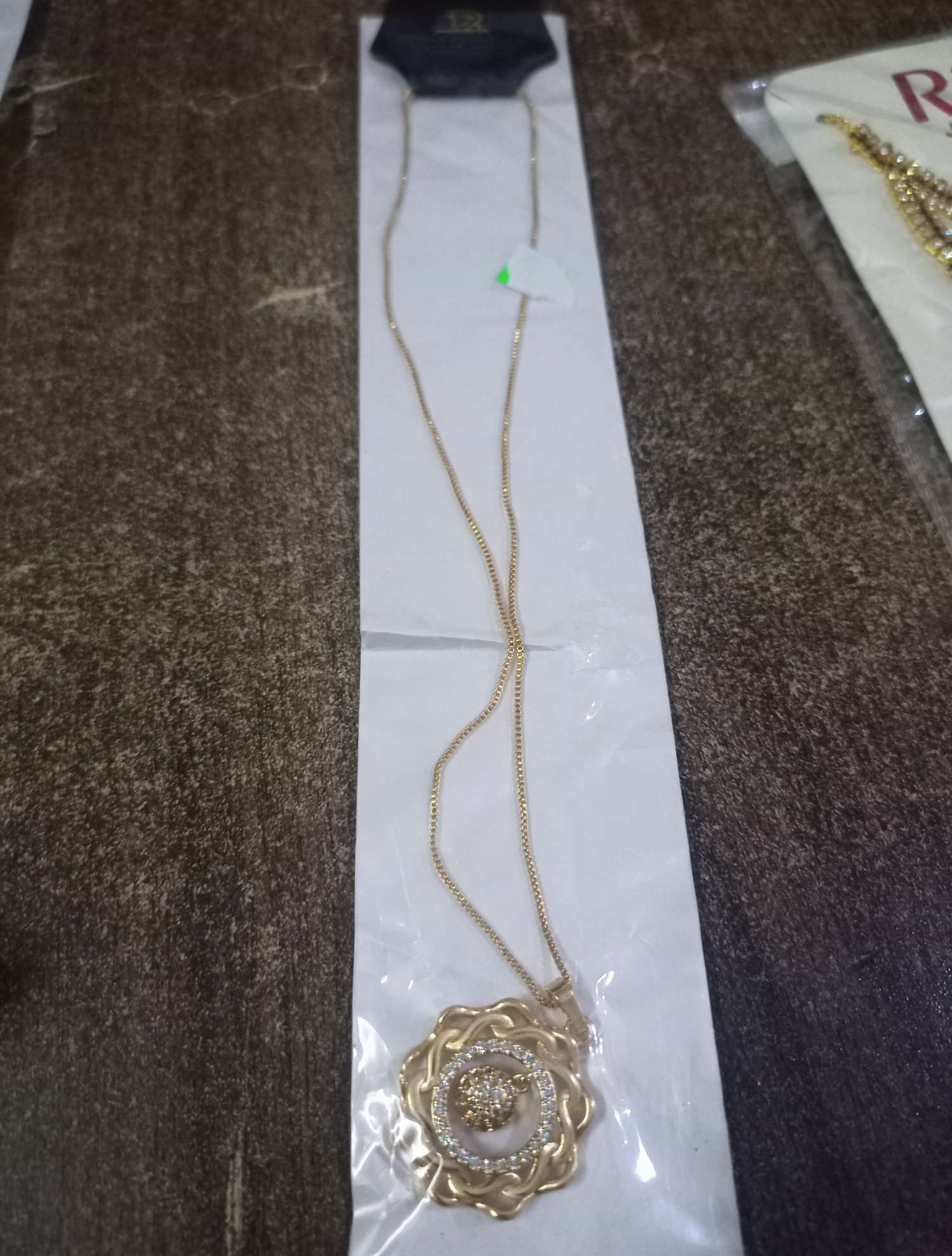 Artificial chain locket 3: Buy Online 