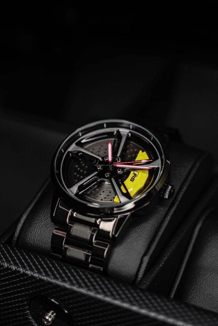 Wheel Watch With Rotating Wheel