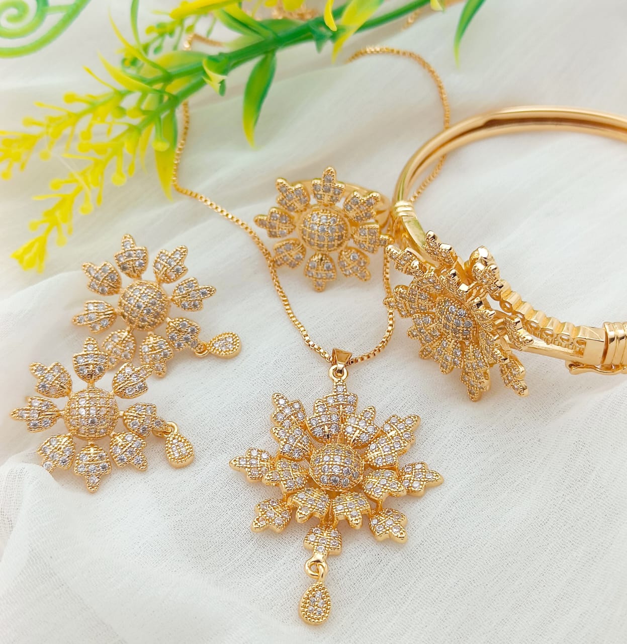 5 Pcs Combo Set Golden  Flower Design Locket Chain Earring Adjustable Ring And Openable Bangle  For Women Jewellery