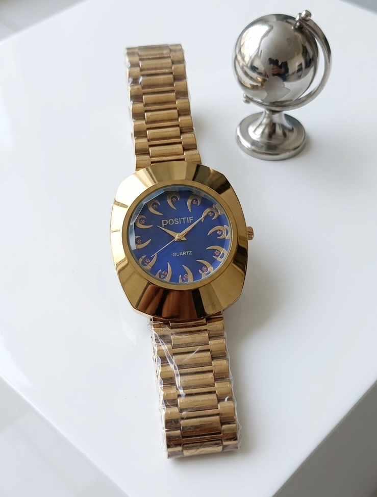 Stainless Steel Watch  | Stylish Golden Colour| Stainless steel strap Watch | Quartz Movement | Multiple colours Available