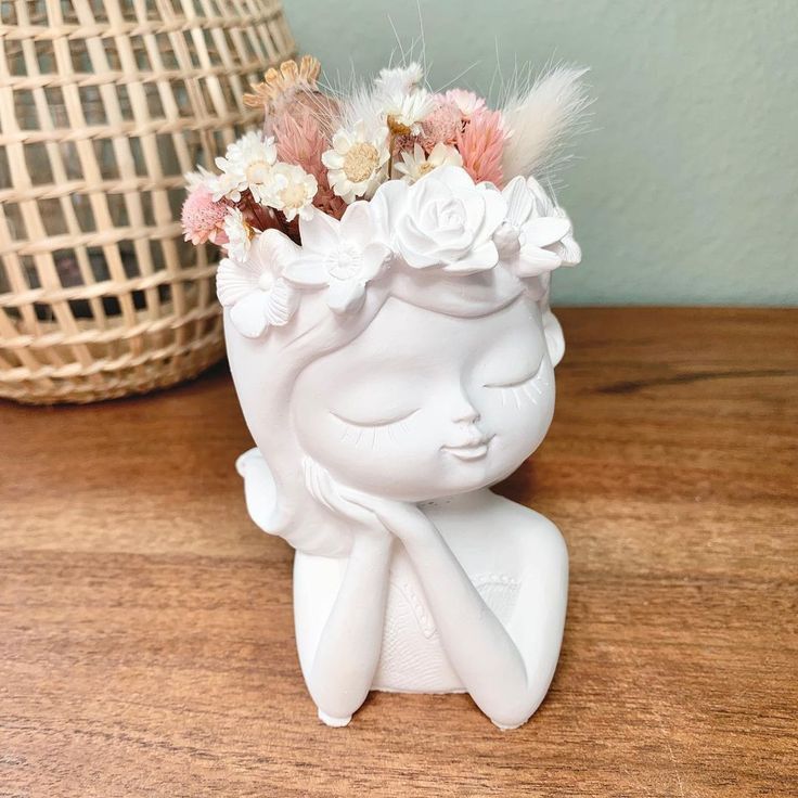 1 pice cute girl flower pot  (mini vase) with out flowers