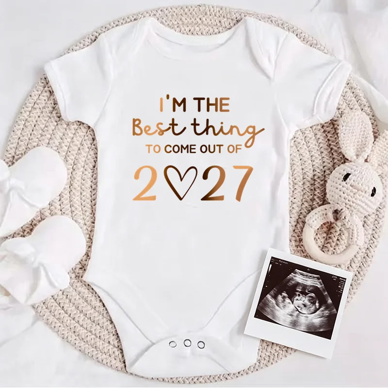 2027 Pregnancy Announcement Baby Onesie I'm The Best Thing To Come Out of 2027 Cotton Short‑Sleeve Bodysuit