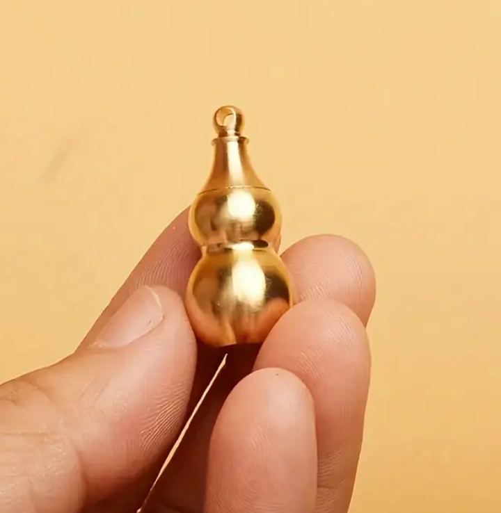 Brass Gourd Keychain Pendant, Medicine Case, Keep Pills Etc, Mini Gourd Open Hollow Copper Pendants, A Storage Locket (See dimensions carefully before order)