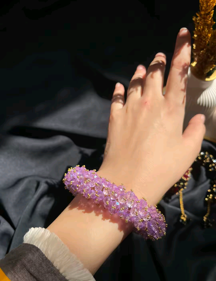 Trending Gajra Bracelet – Premium Quality Colors & Packaging Gift for Her
