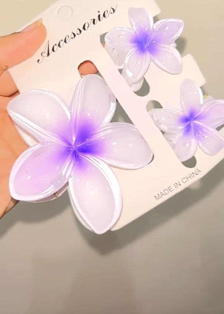 Claw Hair Clips Stylish Hair Styling Accessory For Women and Girls Comfortable Secure Grip For All Day Wear