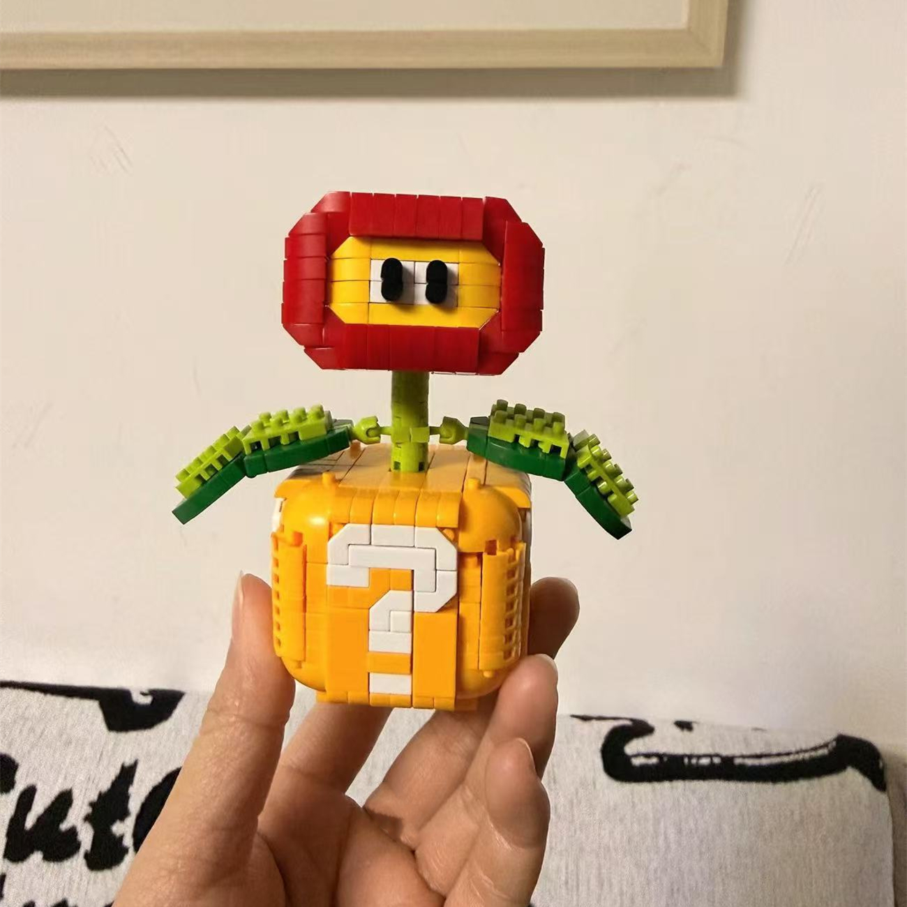 Flame Flower Man-eating Flower Building Blocks Question Mark Box Mini Building Blocks Creative Desktop Model Children's Toys