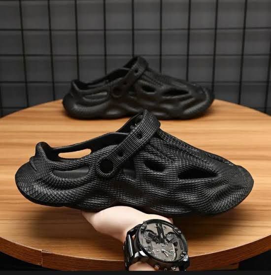 Yeezy Clogs Foam Runner Best Quality Soft and Comfortable
