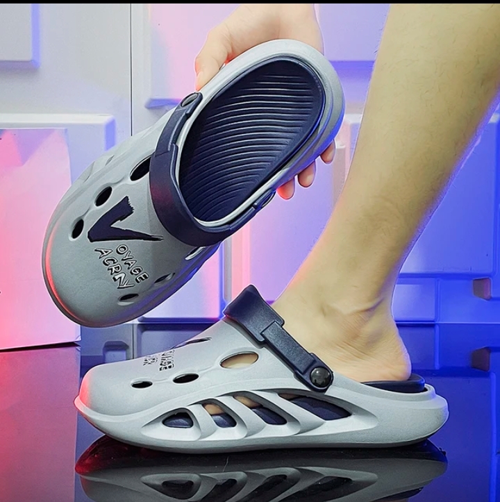 REALITY Clogs EVA Lightweight Sandals for Men Padded Medicated Soft Clogs