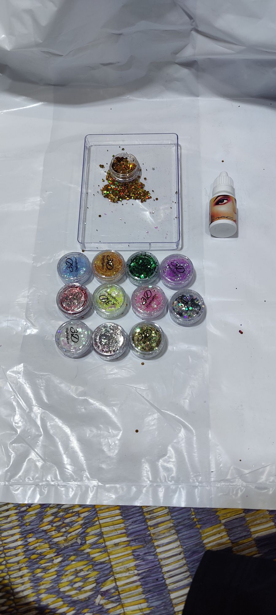Dust Eyeshadow + eyes seelar deal 2