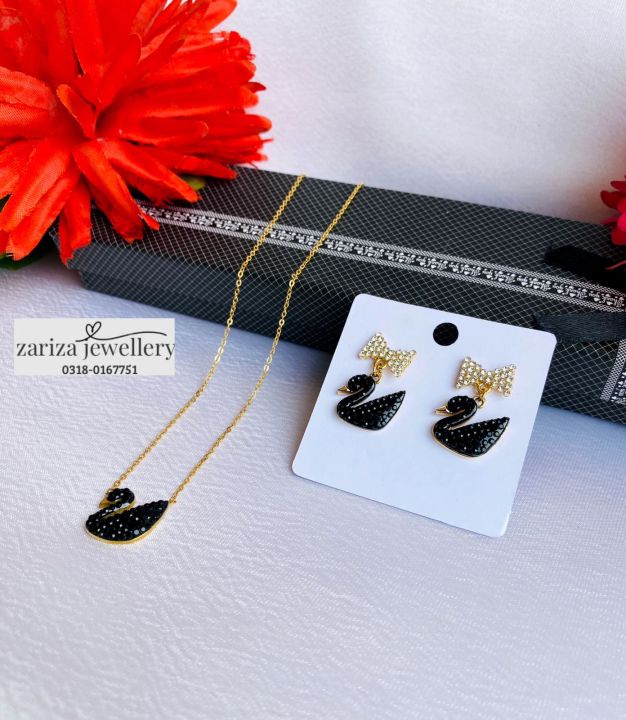 Beautiful Black Swan necklace+earrings. Complete Set. stylish look. 1 Necklace with 2 Earrings.