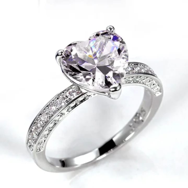 New heart shaped Diamond Finger / Jewelry Pink Heart Eternity Ring Engagement  / Wedding Ring