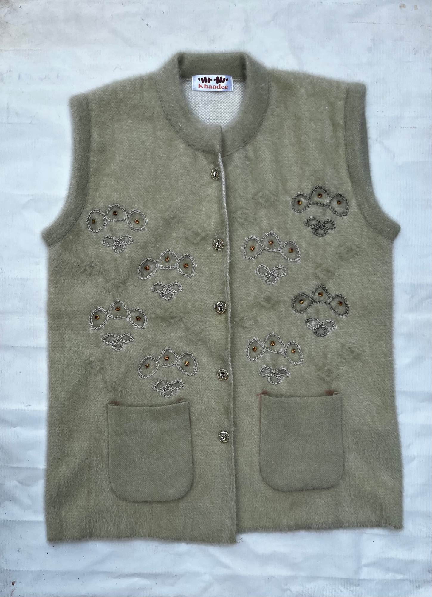 Sleeveless Sweaters for Women Soft Wool Embroidery Cardigans