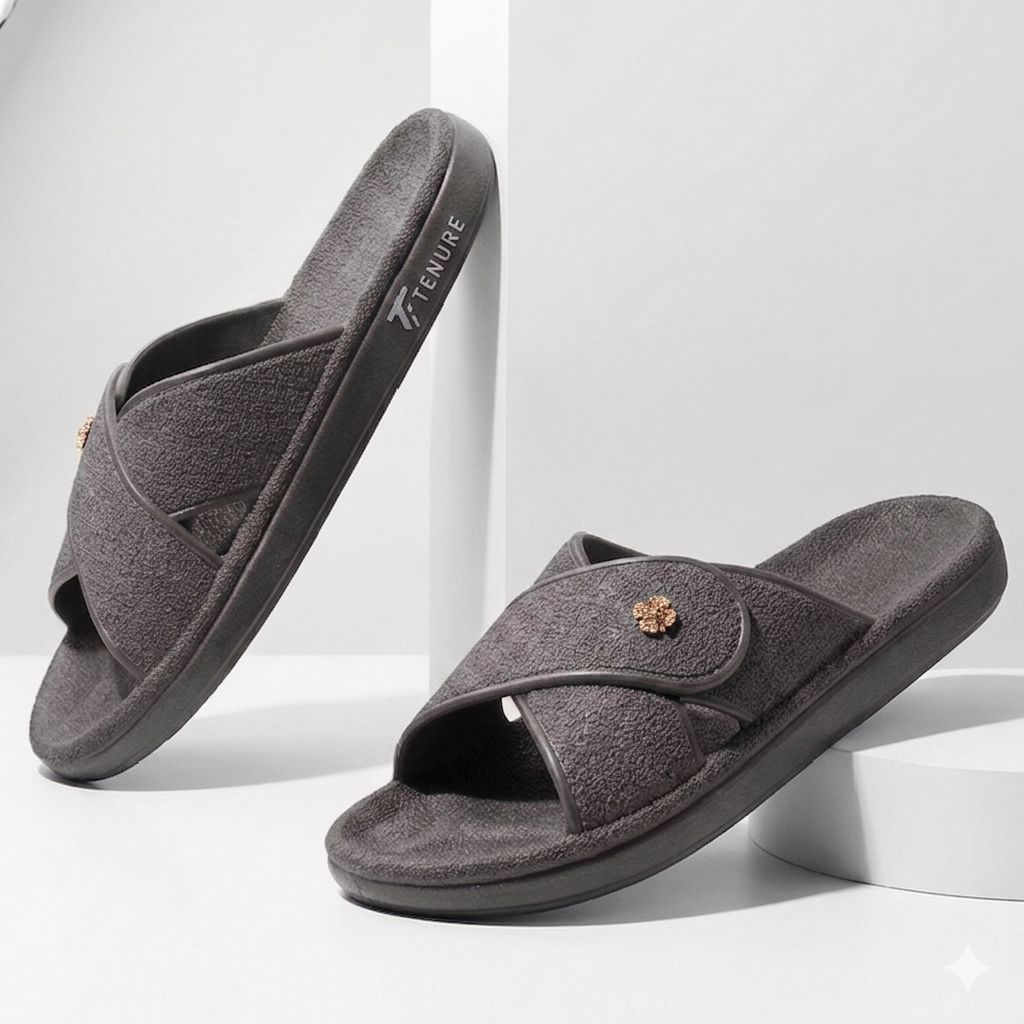 Rubber House Slippers for Women, Soft and Comfortable Flip Flops and Slides