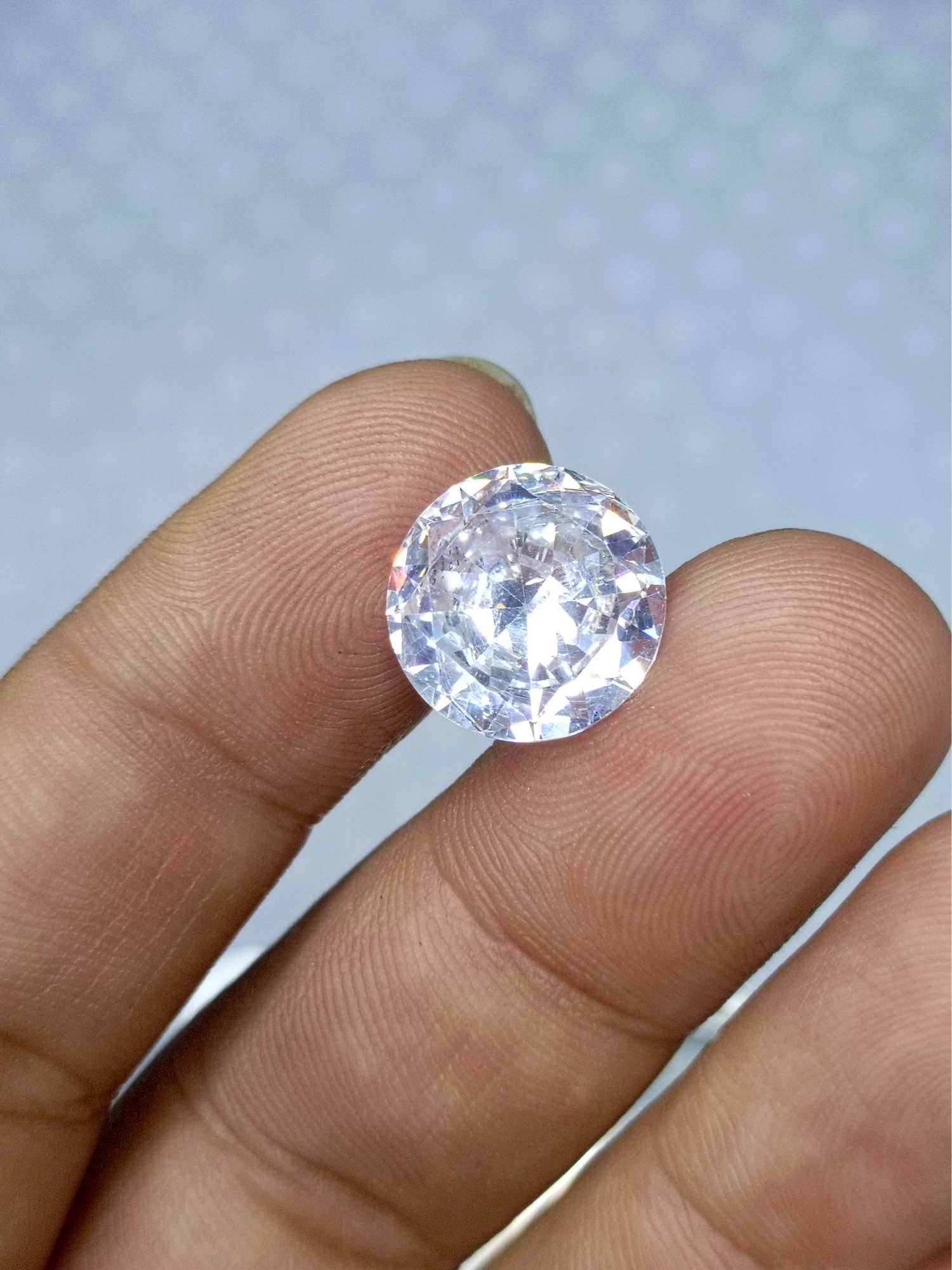 Premium Quality Multicolor Zircone stone Premium Quality Zircone Stone  Machine Cut Diamond Shape/High Quality/Stone/Gemstone/Zircone Stone/Zircone Gemstone.