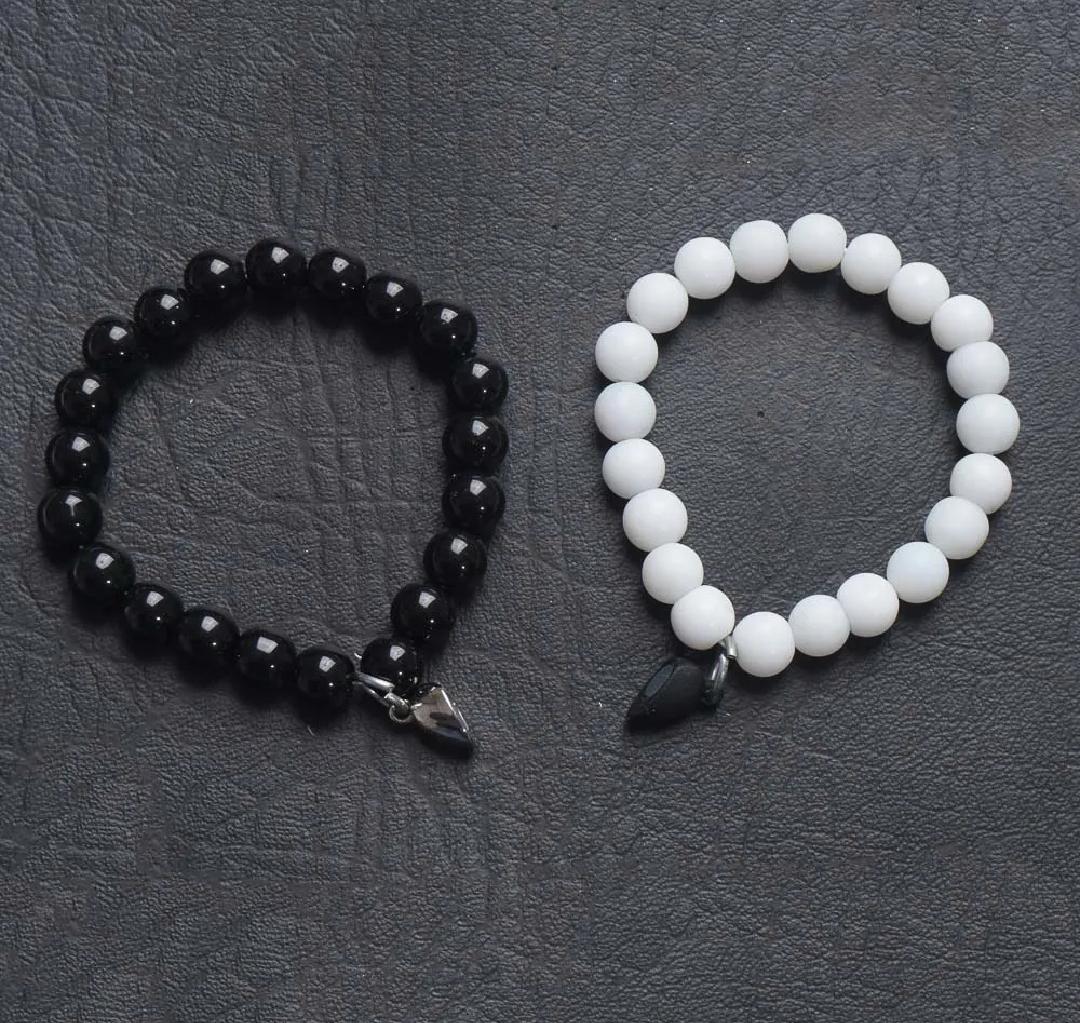 Black and white Magnetic Heart Couple Bracelet Set