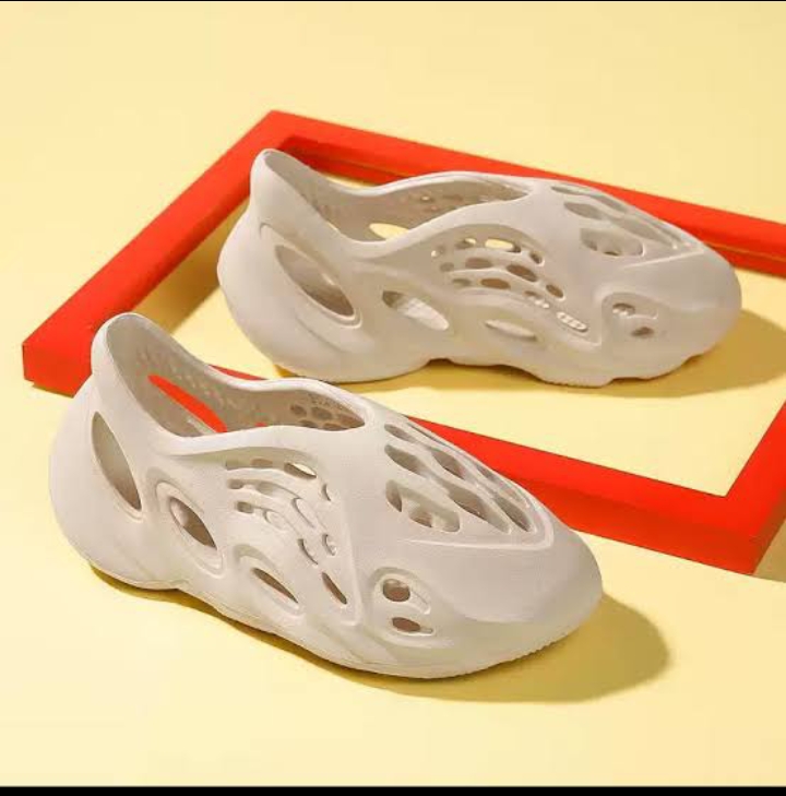 Memory Foam EVA Clogs Running Sandals & Shoes DELUXE "YEEZY" Branded Crocks for Men