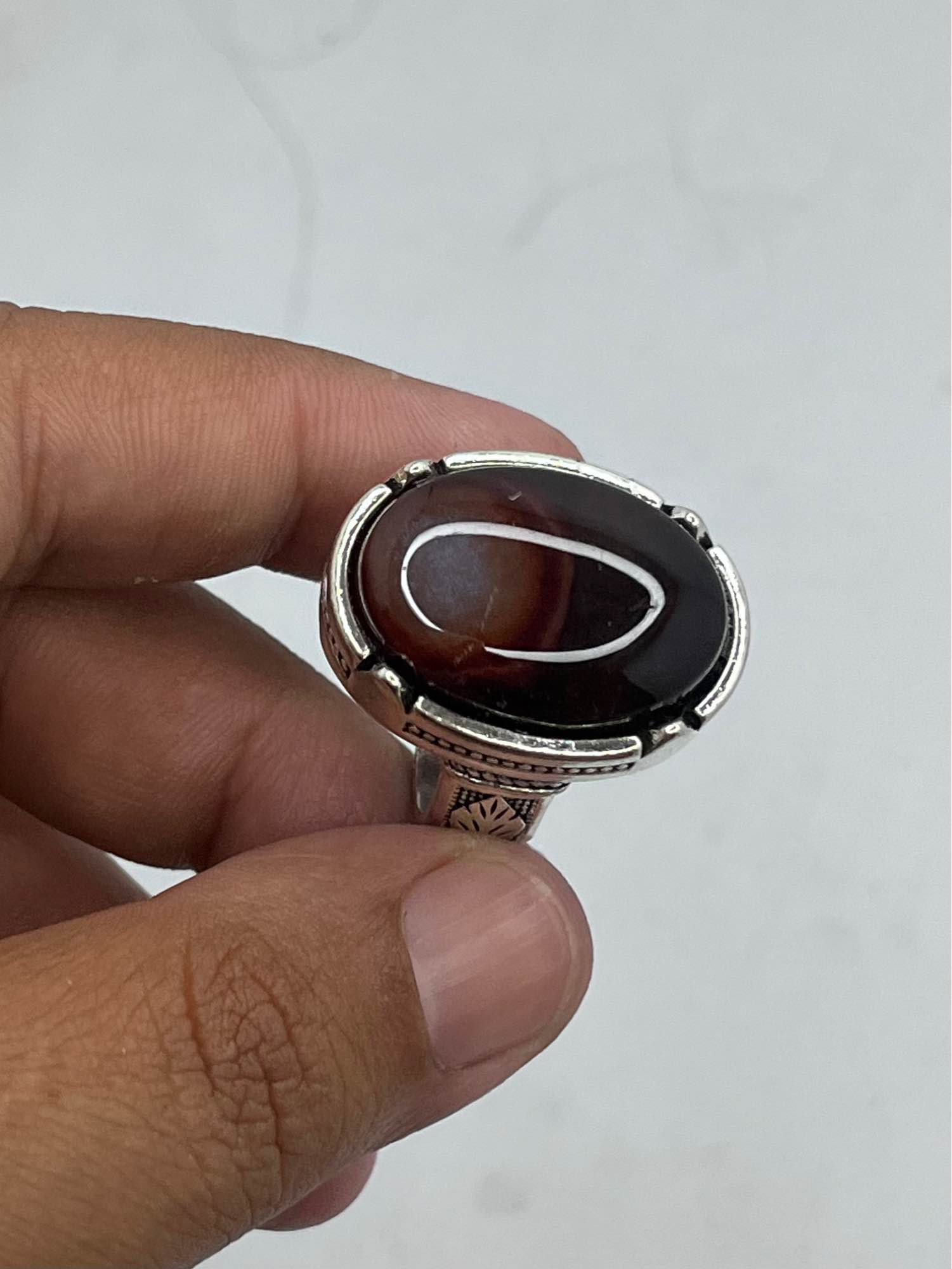 Big Size Ymami Haqeeq Ring different Colours Haqeeq italian rings Big stone ring 100% Orignal Aqeeq/Akik/agate/nag/stone/Gemstone/Haqeeq/yamni Haqeeq Stone/yamni Haqeeq gemstone/aqeeq stone/yamni aqeeq gemstone.