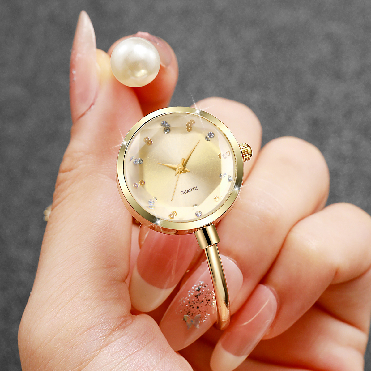 Elegant Pearl Bracelet Strap Women Watches Fashion Diamond Dial Wristwatch For Ladies Clock Reloj Mujer