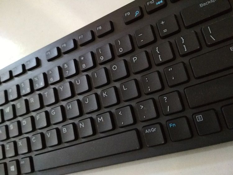 Dell KB216 USB Wired Keyboard/Ultra Slim Wired Keyboard