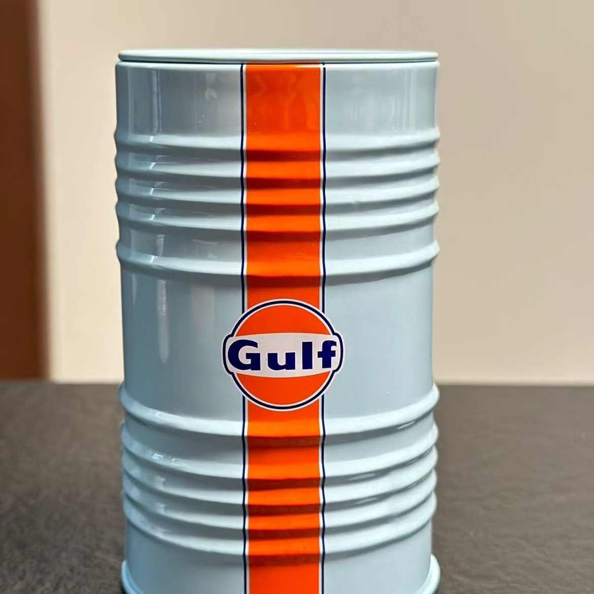 Gulf Oil Racing Car Micro Model Iron Box Scene Desktop Ornament Storage Tank Home Garden Decorative Craft for Collectors 