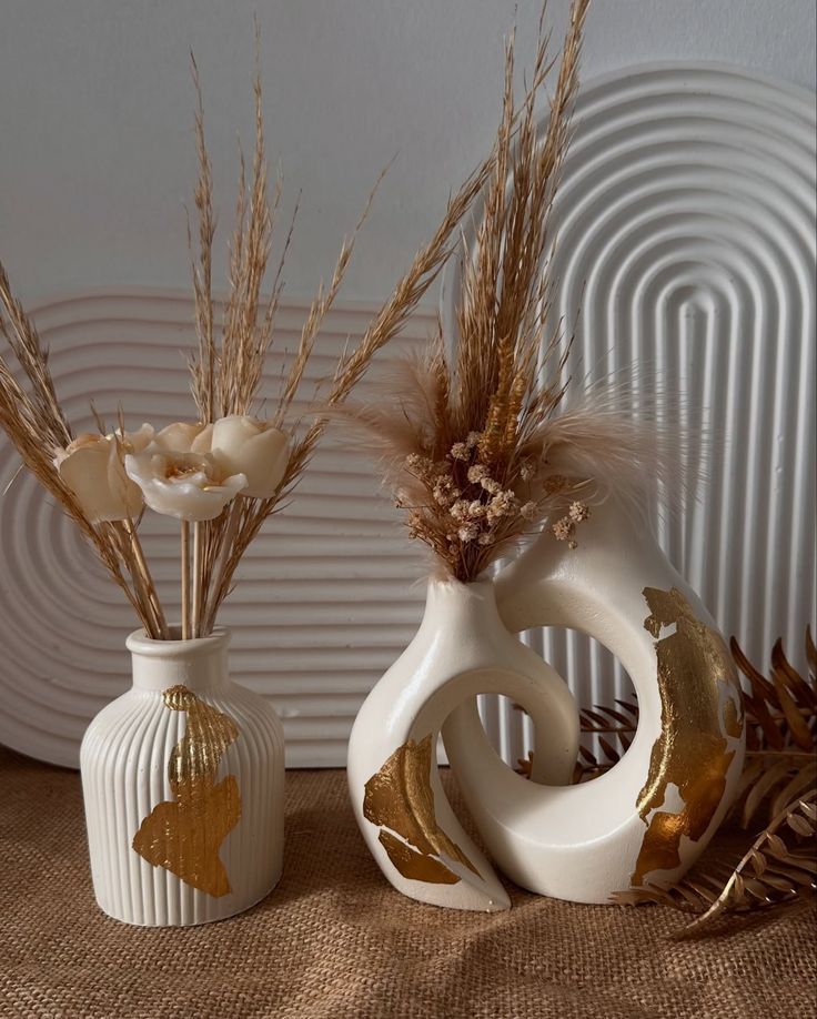 Creative Design Vase Ornaments Artistic Style, Decorations Suitable for Fireplace, Bedroom, Kitchen, and Living Room Decoration, office and theme based area