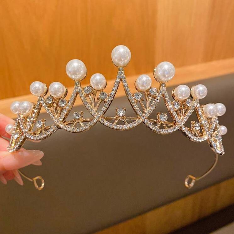 Princess Crown Headbands for Girls - Perfect for Birthdays, Weddings & Parties, Handcrafted Alloy Rhinestone with Unique Design of Birds Pattern Inlaid with Bright Diamonds Hair Accessories