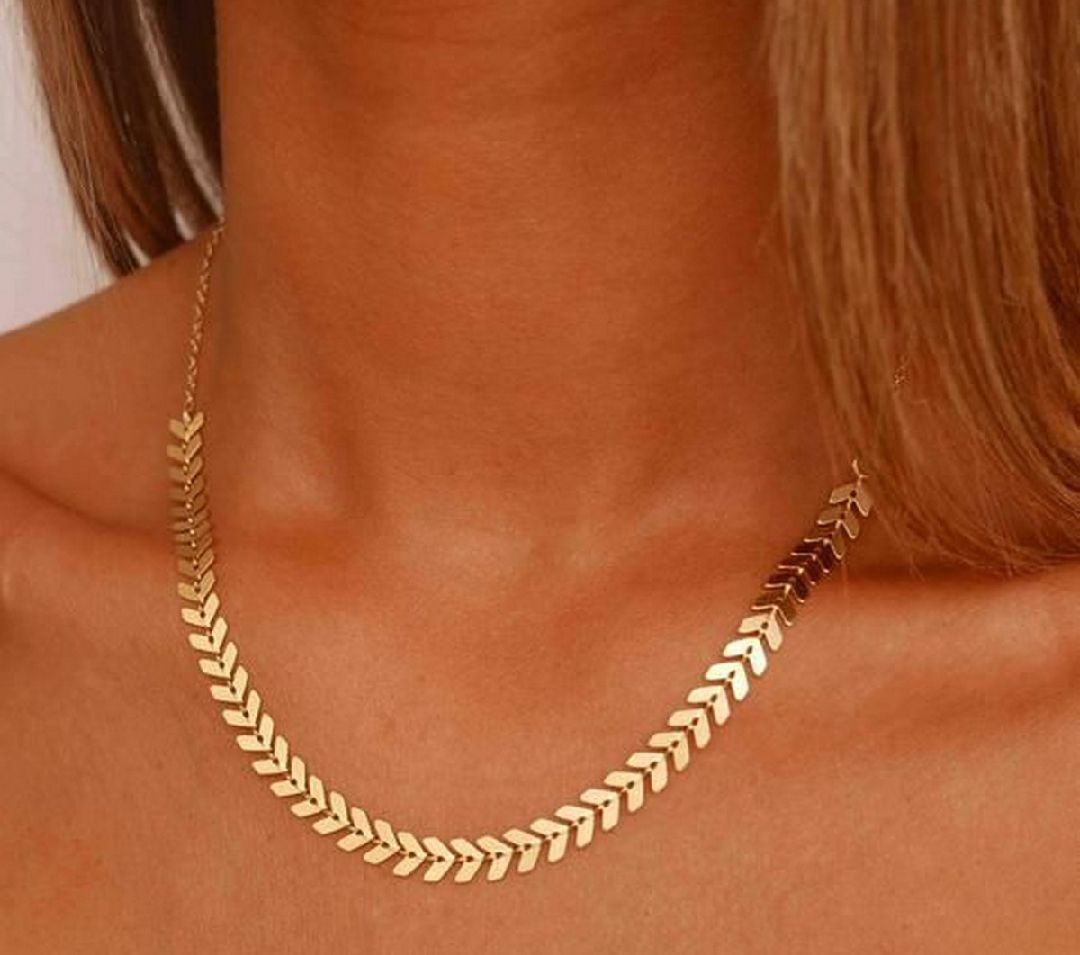 Elegent Leaves Style Chain Golden Color Premium Quality