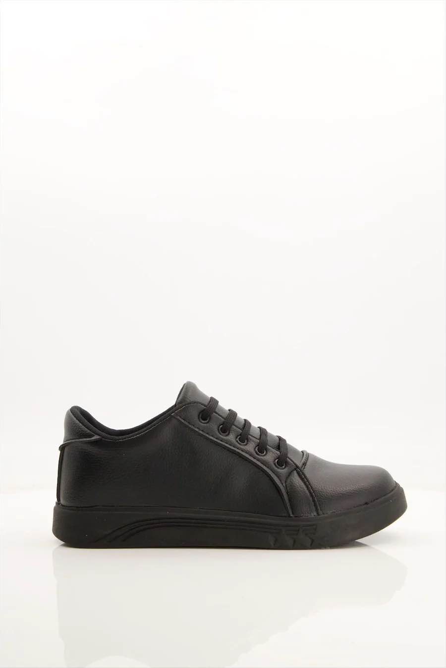 Plain White Sneakers for Women – High-Quality and Versatile