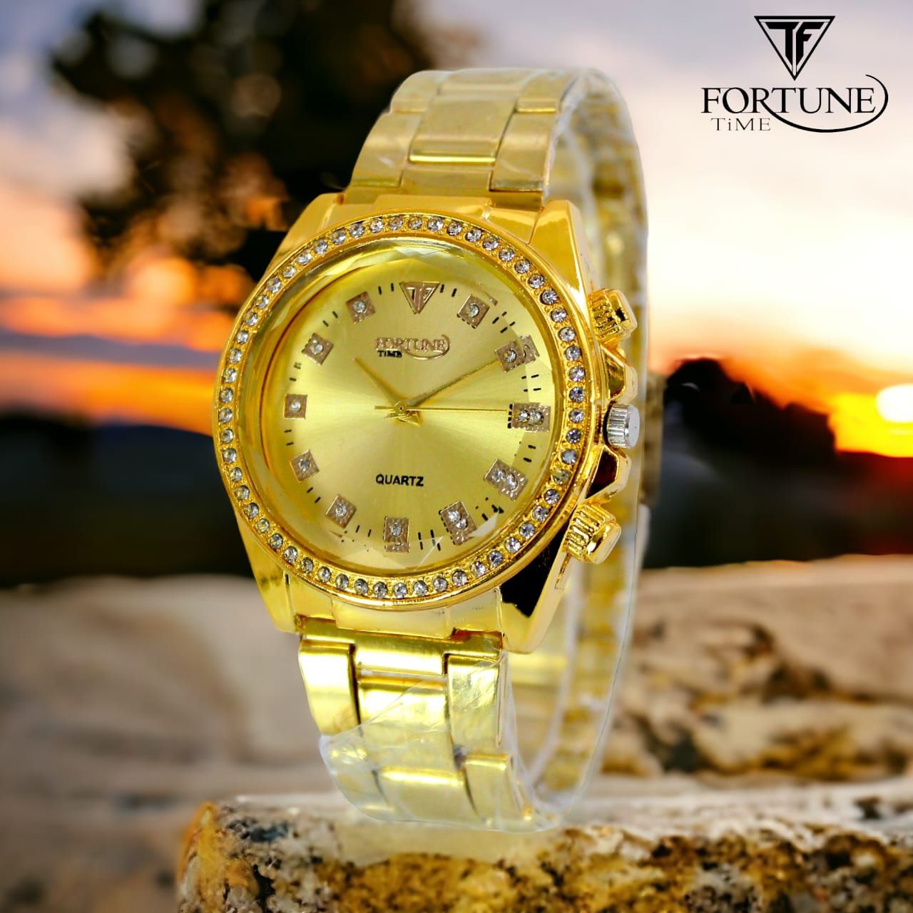 Fashionable 3 Chrono Stainless Steel Analog Quartz Watch For Women Stylish Ladies Wrist Watch