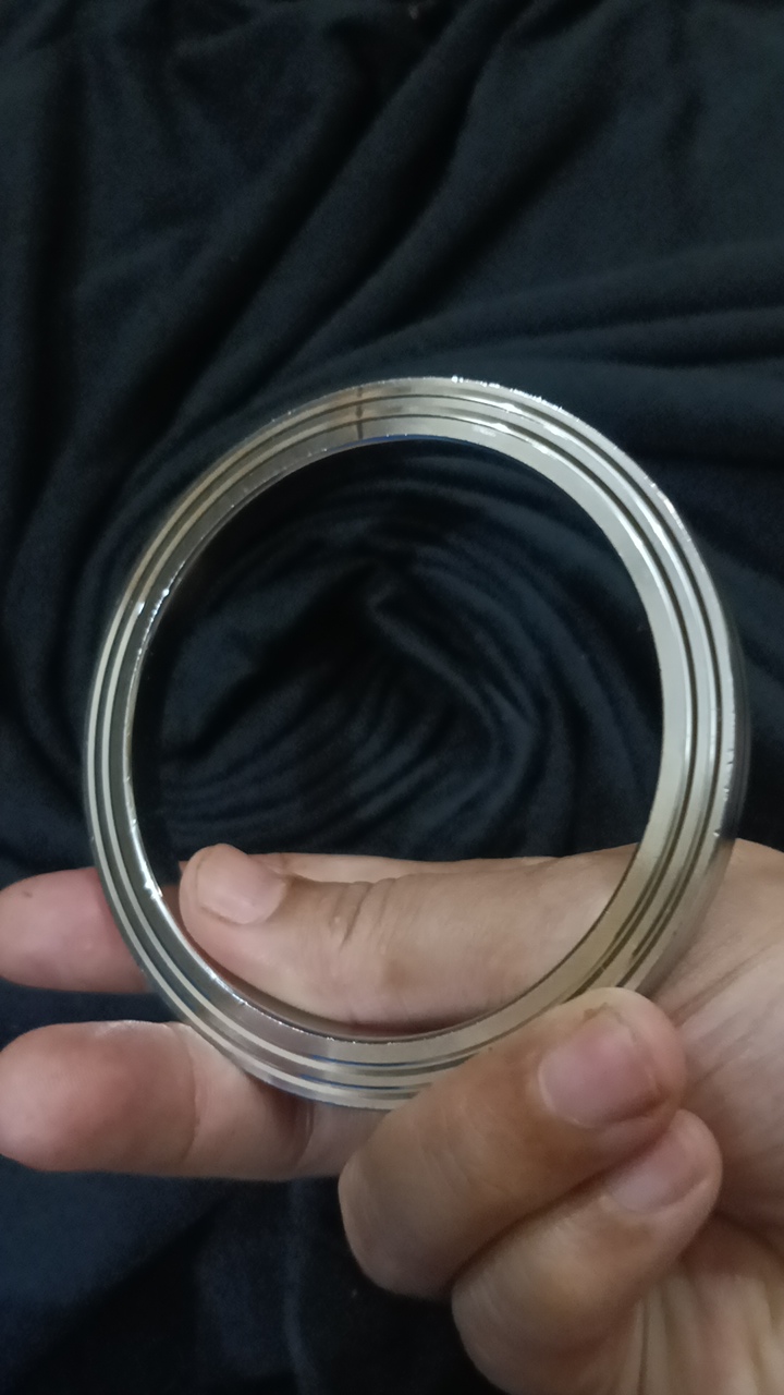 Hot Selling Silver Punjabi Trendy Kara Banghale For Boys And Men High Quality Top Fashion Stainless steel Silver Punjabi Kara For Men Best Sikh Kara Never Fade Color Heavy Never Fading Long Time Useable