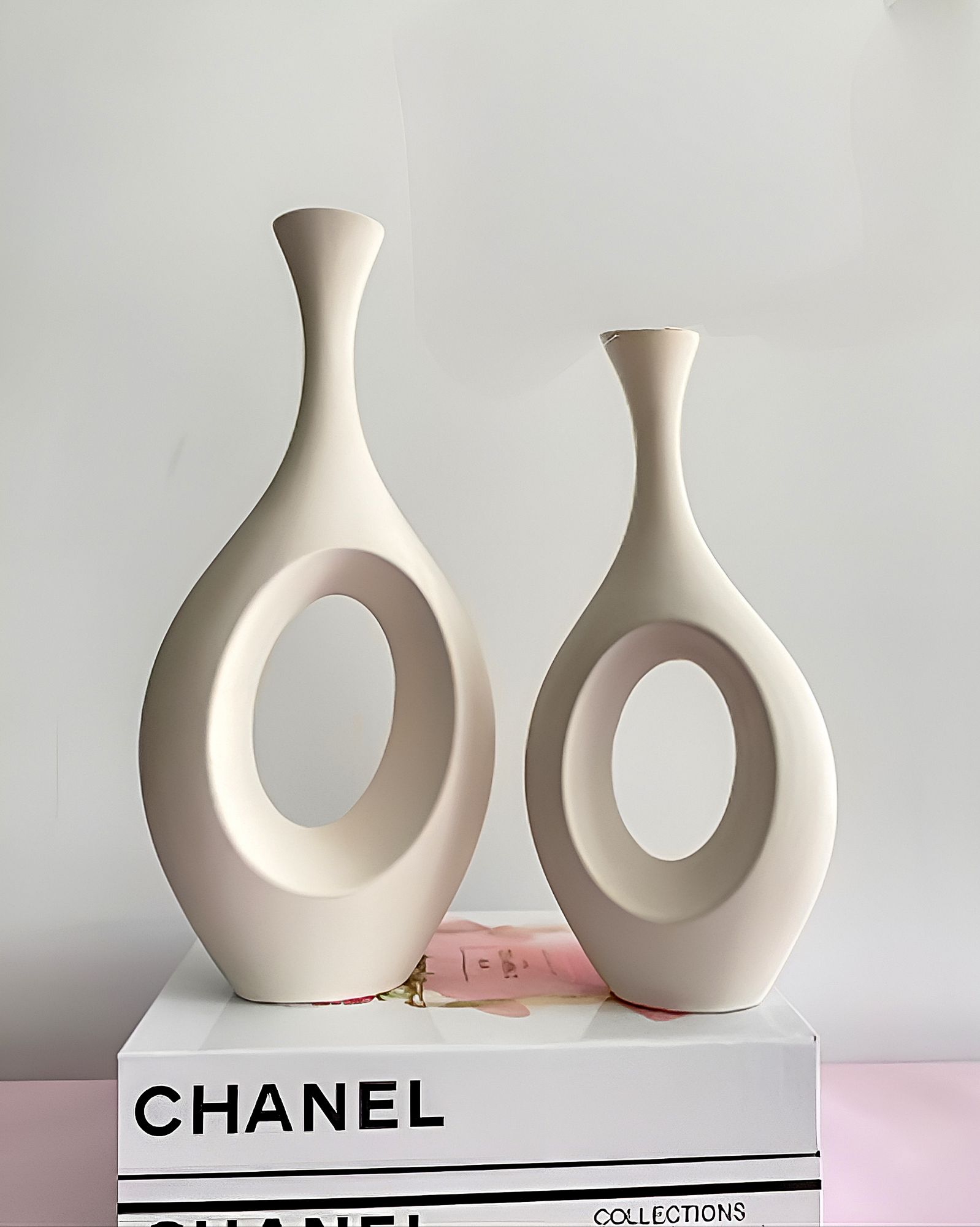 Elegant Ceramic Donut Vase Set of 2 Black and White vase Home Decor