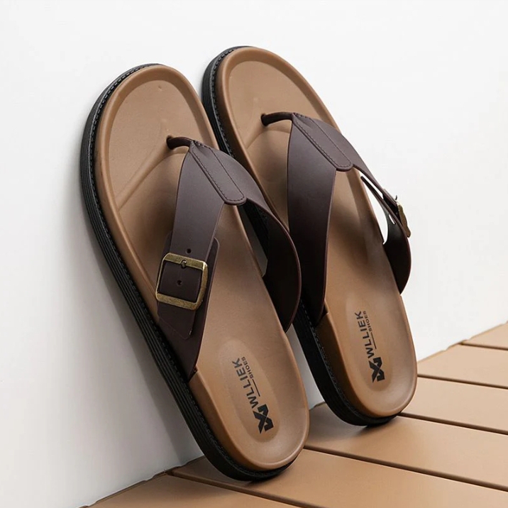 465 article Mens imported summer trending slippers BRANDED Quality