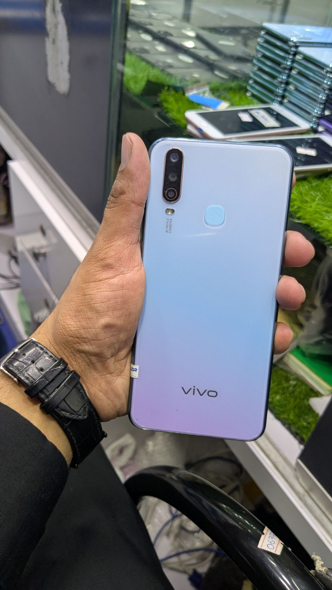 Vivo Y17 4gb ram 64gb/128gb rom Dual Sim Fingerprint PTA Approved with box nd charger