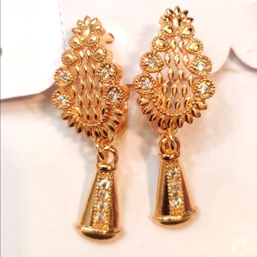 Earring Cart Gold Casual Use For Girls And Women Trendy Style Elagant Lokk