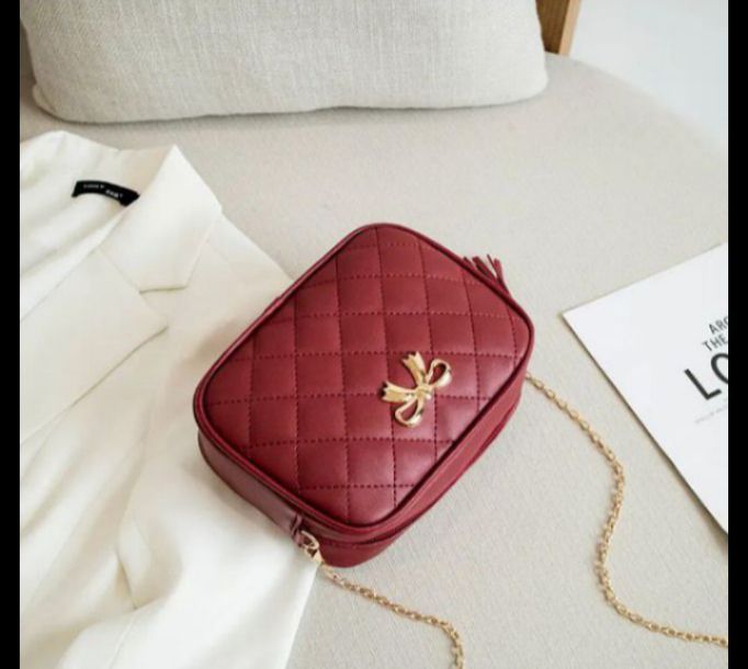 2023  new Fashion Female Shoulder Bag Rhombus Embroidred solid.