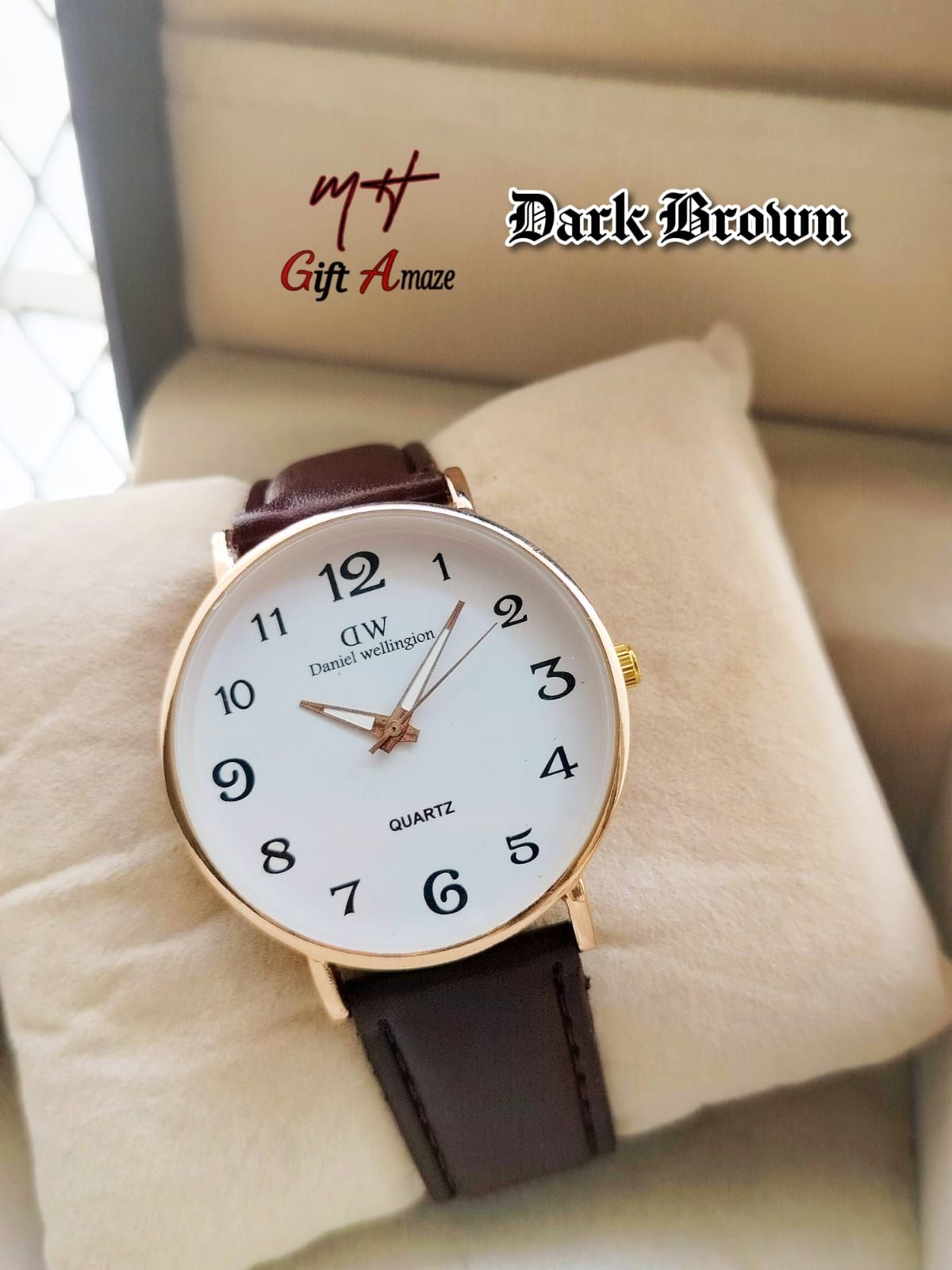 DW WATCH FOR STUDENTS BELT LEATHER ROUND DIAL