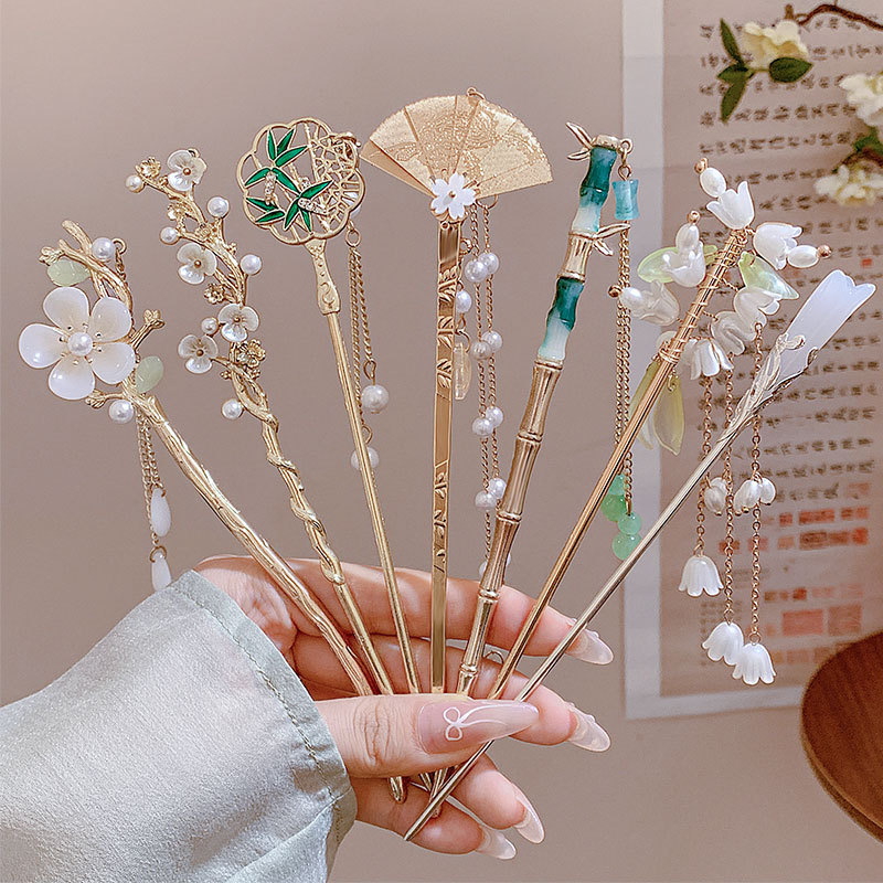 Ancient Chinese Hairpin For Women Trendy Flower Tassel Hair Stick Exquisite Elegant Hair Pins Glitter Jewelry Hair Accessories