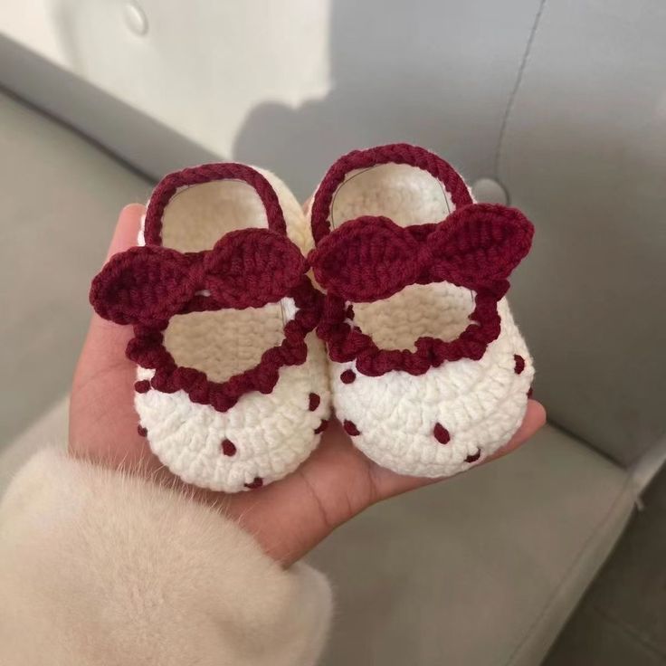 Handmade Crochet Baby Booties with Bow | Soft Newborn Baby Shoes | Baby Girl Gift