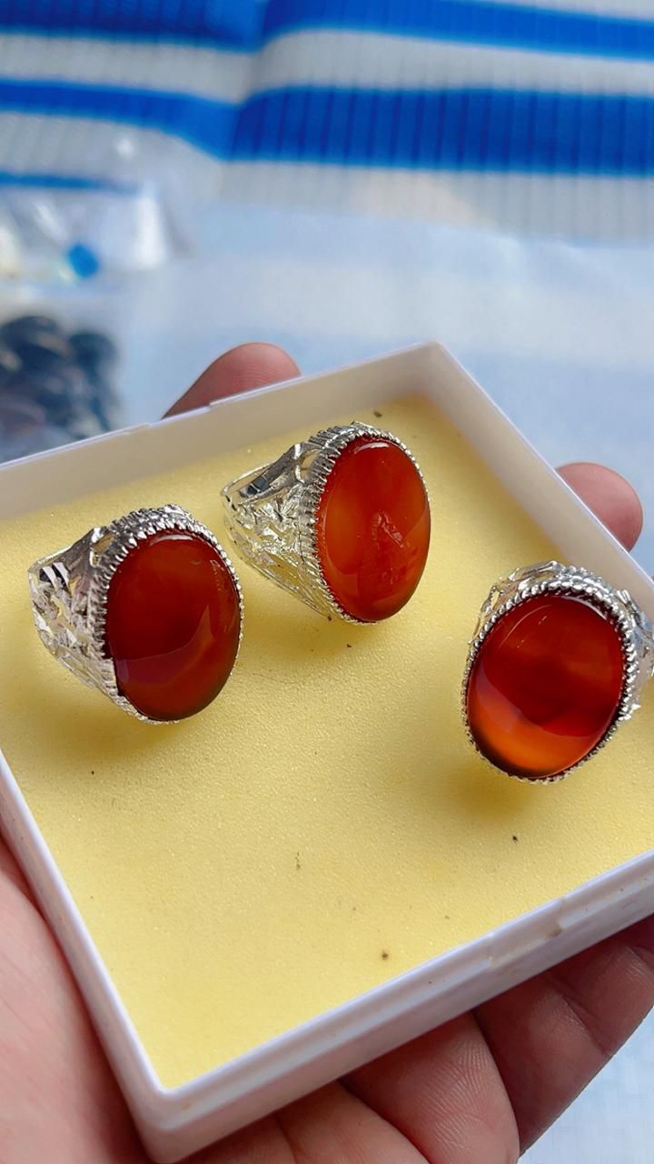 Big Size Ymami Haqeeq Ring different Colours Haqeeq italian rings Big stone ring 100% Orignal Aqeeq/Akik/agate/nag/stone/Gemstone/Haqeeq/yamni Haqeeq Stone/yamni Haqeeq gemstone/aqeeq stone/yamni aqeeq gemstone.
