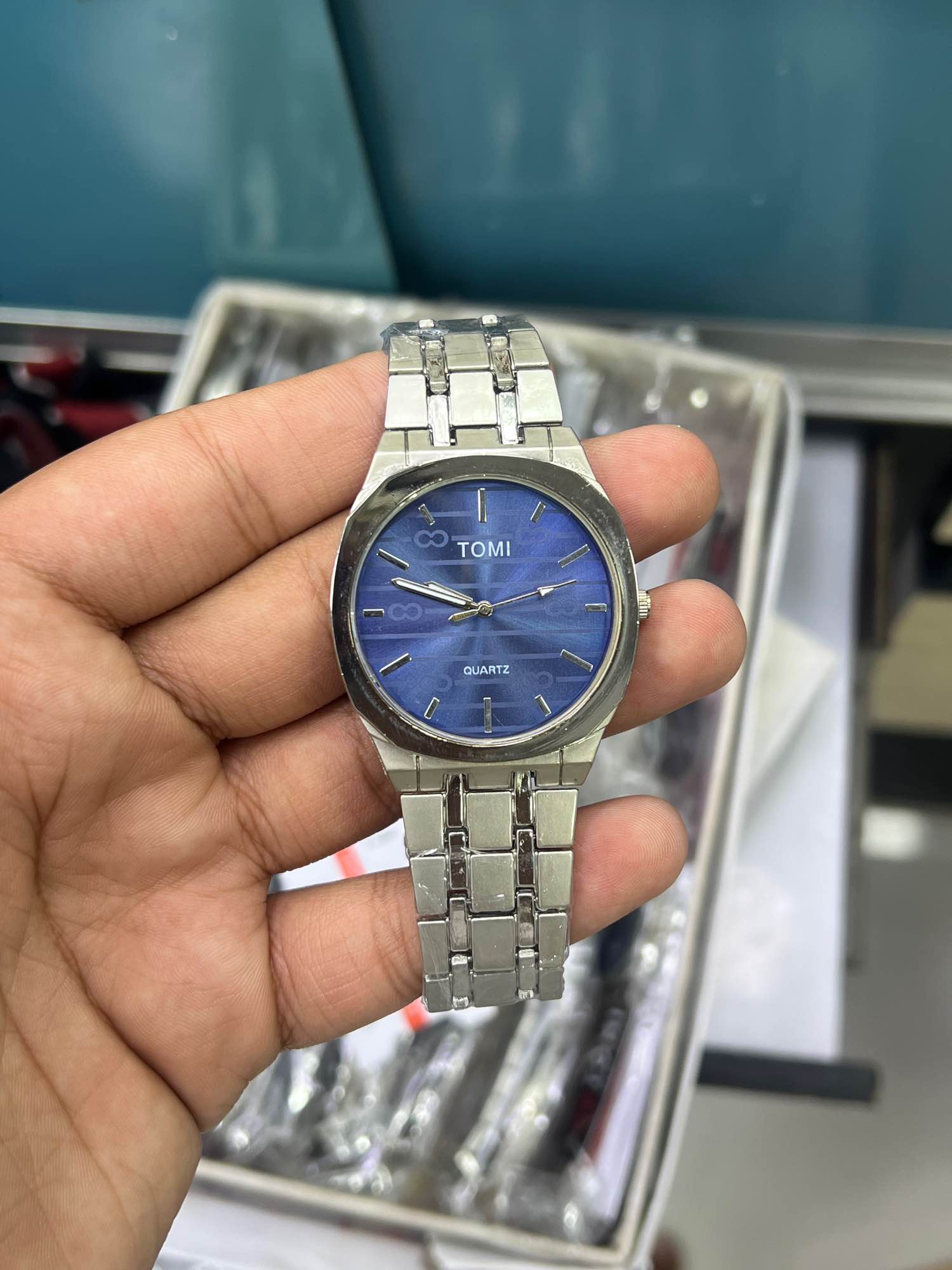 TOMI Luxury Quartz Watch for Men -Octagonal Dial, Casual & Business Men's Wrist Watch