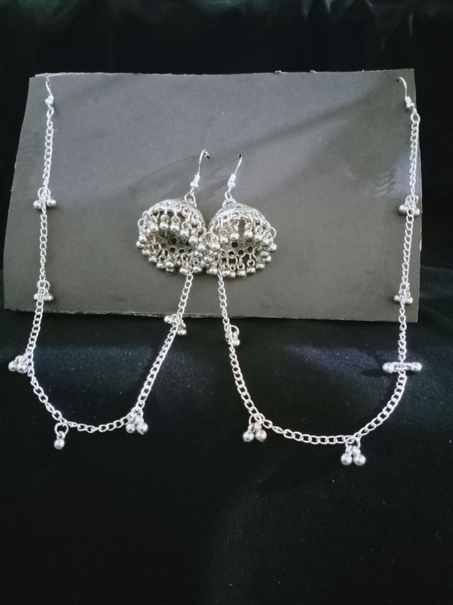 Beautiful Antique Golden / Silver Kundan Jhumka with Pearl Sahara for Girls / Women / Party / Wedding