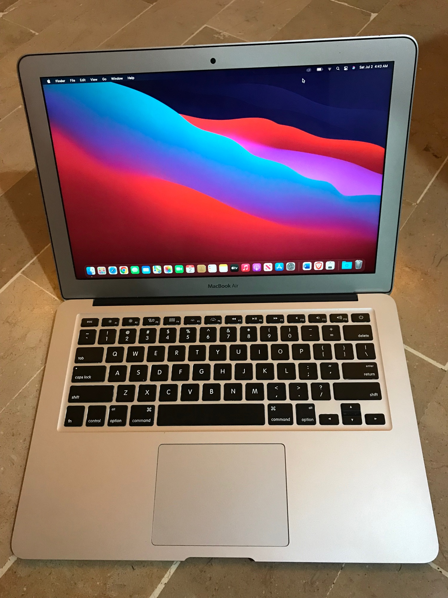 中古 動作確認済み MacBook Air Core i5 1.7GHz メモリ4GB 11