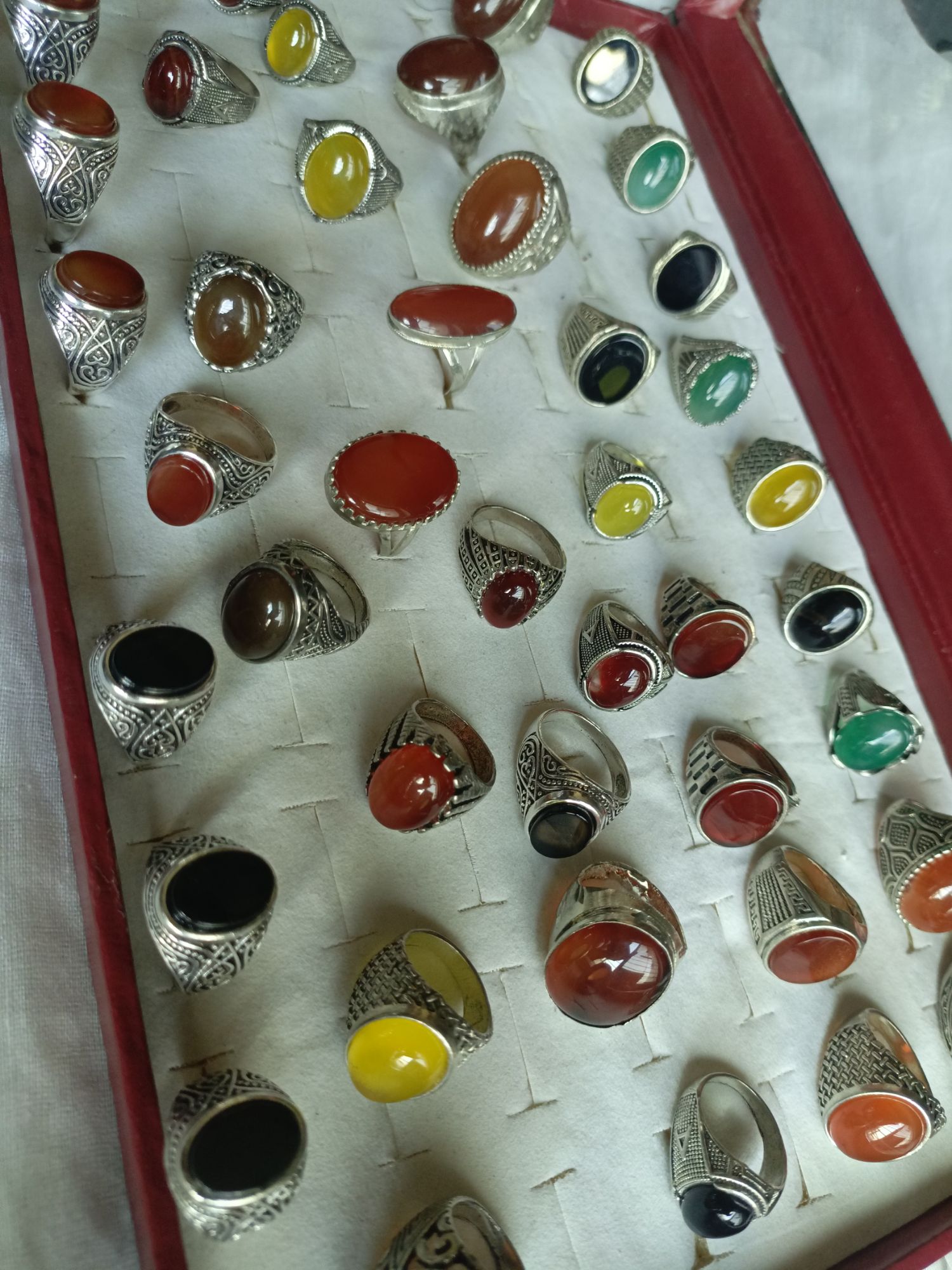 Big Size Ymami Haqeeq Ring different Colours Haqeeq italian rings Big stone ring 100% Orignal Aqeeq/Akik/agate/nag/stone/Gemstone/Haqeeq/yamni Haqeeq Stone/yamni Haqeeq gemstone/aqeeq stone/yamni aqeeq gemstone.