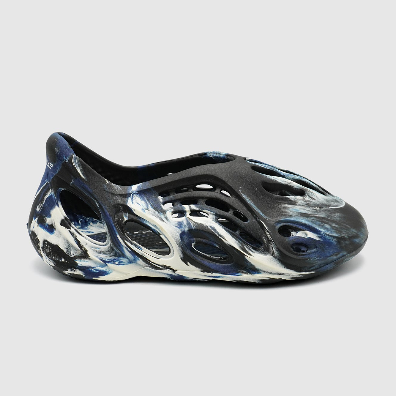 Deluxe Footwear Chaser Foam Runners  - Unisex Clogs - Clogs For Men - Clogs For Women