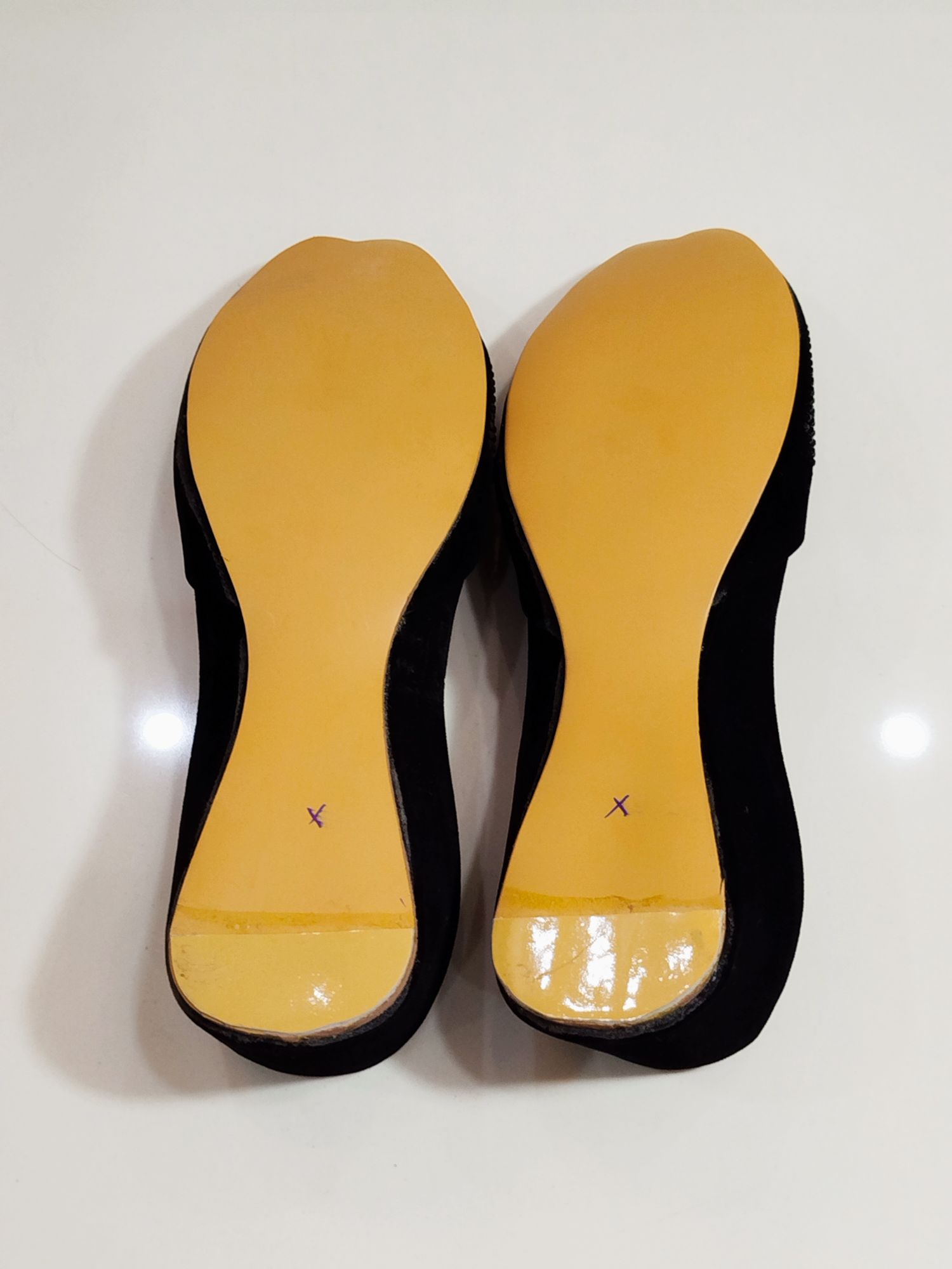 Handmade Casual Black Khussa Shoes for Women, Comfortable & Stylish