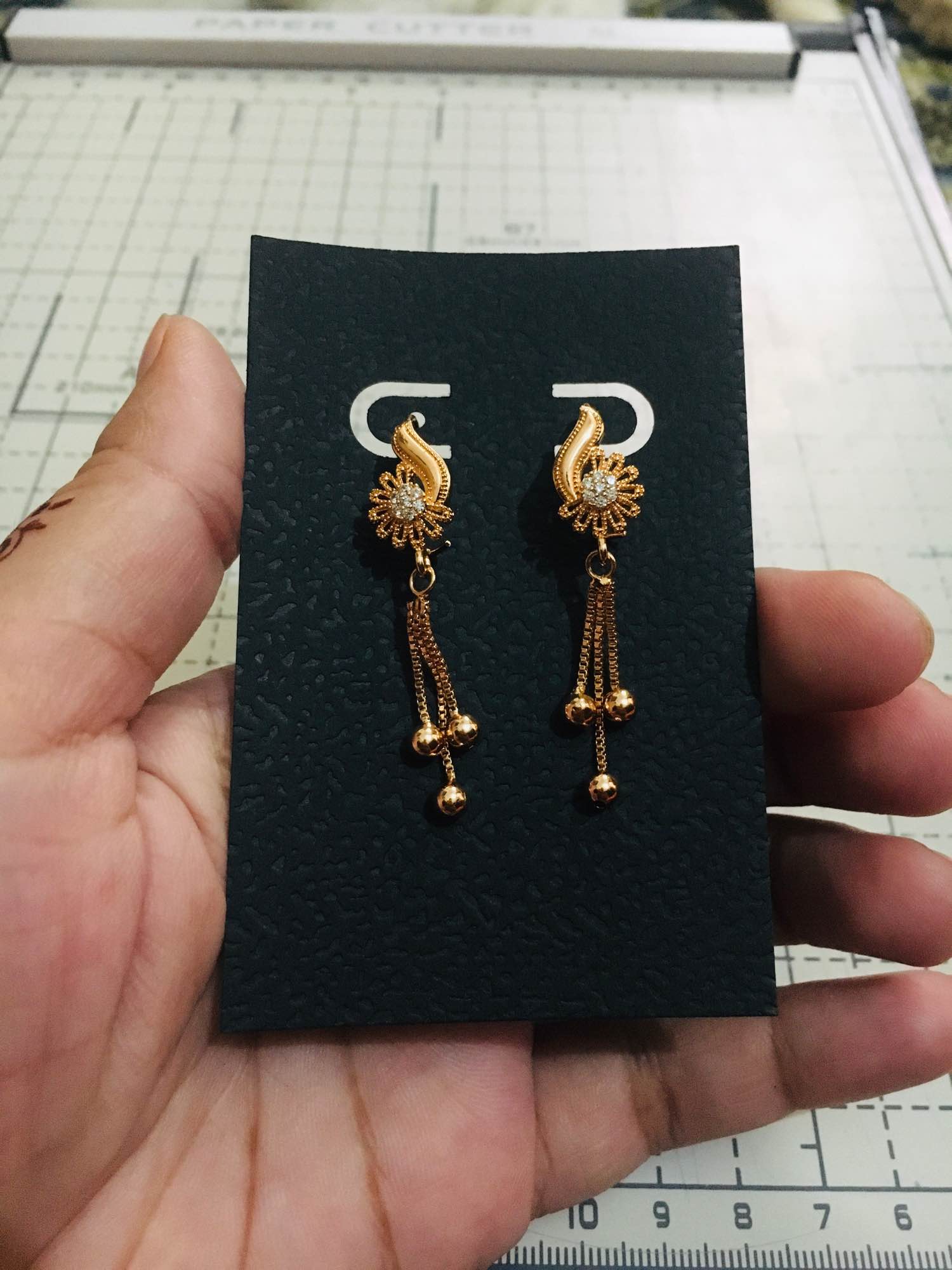 Earring Display Cards – Jewelry Packaging Holder for Studs, Hoops & Dangles Earring Display Cards  Jewelry Packaging Cards  Jewelry Display Holder  Earring Holder Cards  Jewelry Packaging Material  Small Business Packaging Supplies  Earring Packing Cards