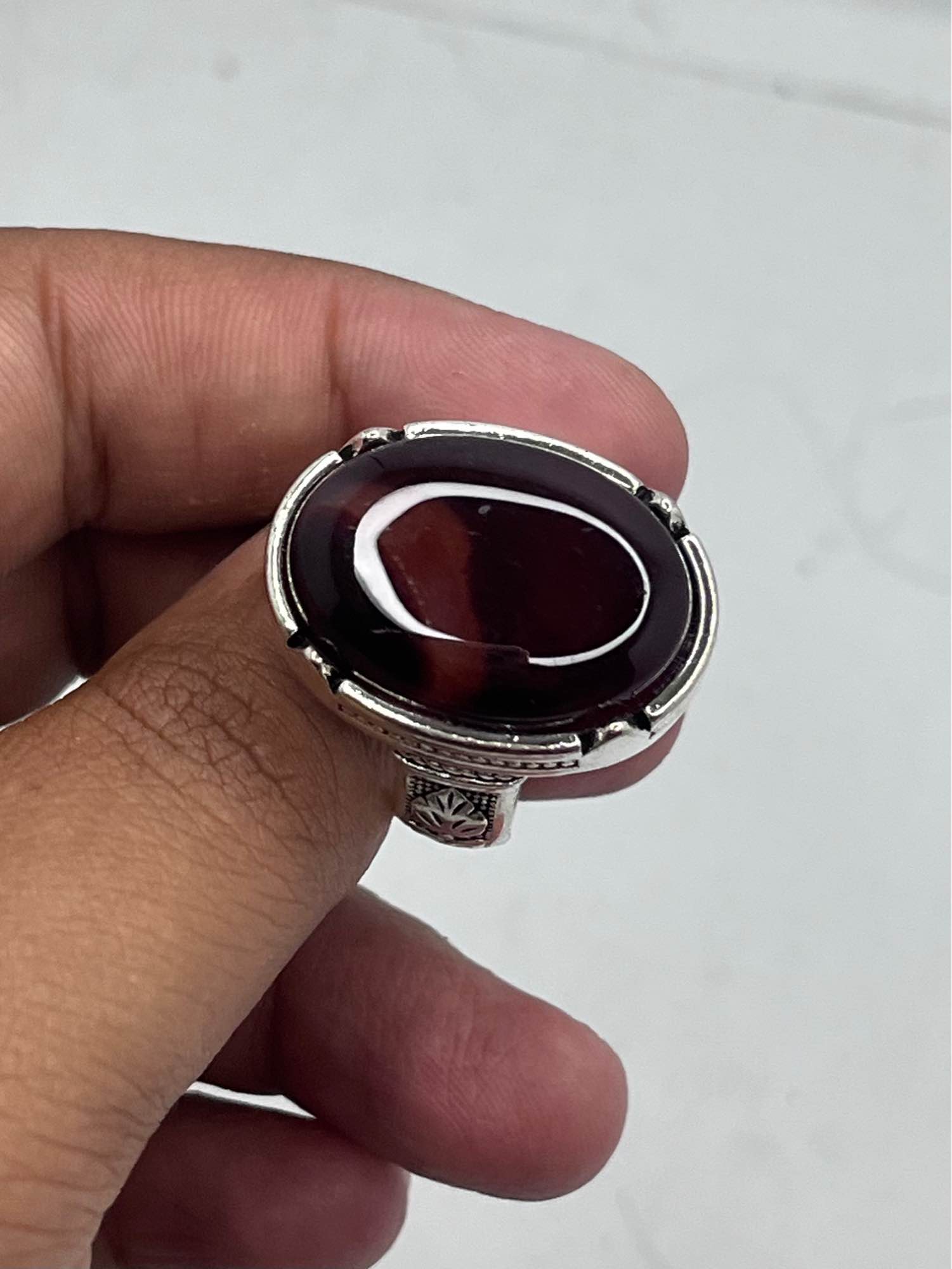 Big Size Ymami Haqeeq Ring different Colours Haqeeq italian rings Big stone ring 100% Orignal Aqeeq/Akik/agate/nag/stone/Gemstone/Haqeeq/yamni Haqeeq Stone/yamni Haqeeq gemstone/aqeeq stone/yamni aqeeq gemstone.