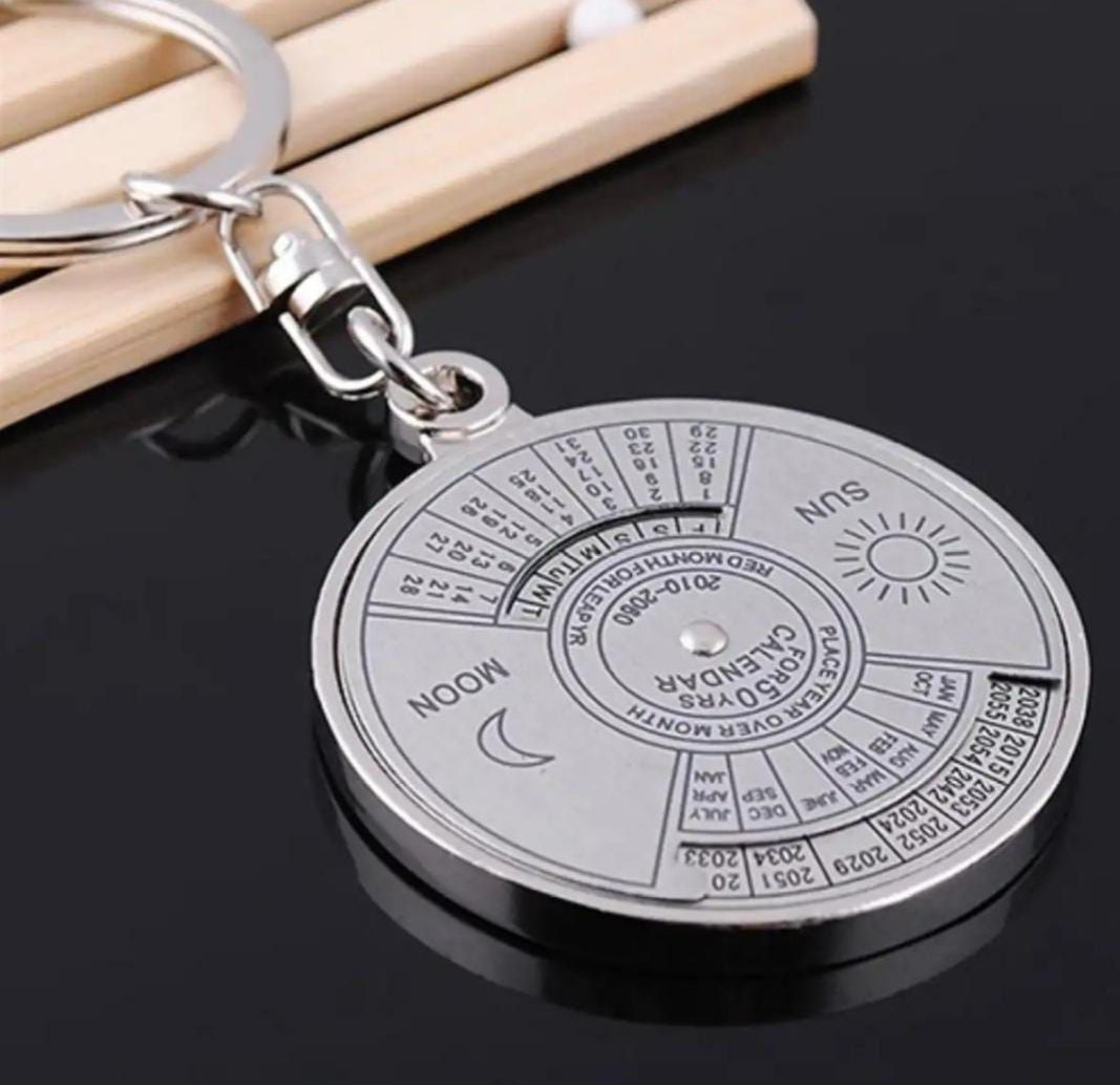 Calendar Keychain - 50 Years Perpetual Calendar Keychain Keyring Keyholder for Bags Bikes Cars and Homes Key -  Antique Keychain Keyring Keyholder - Metal Keychain Keyring Keyholder - Stylish Keychain Keyring Keyholder