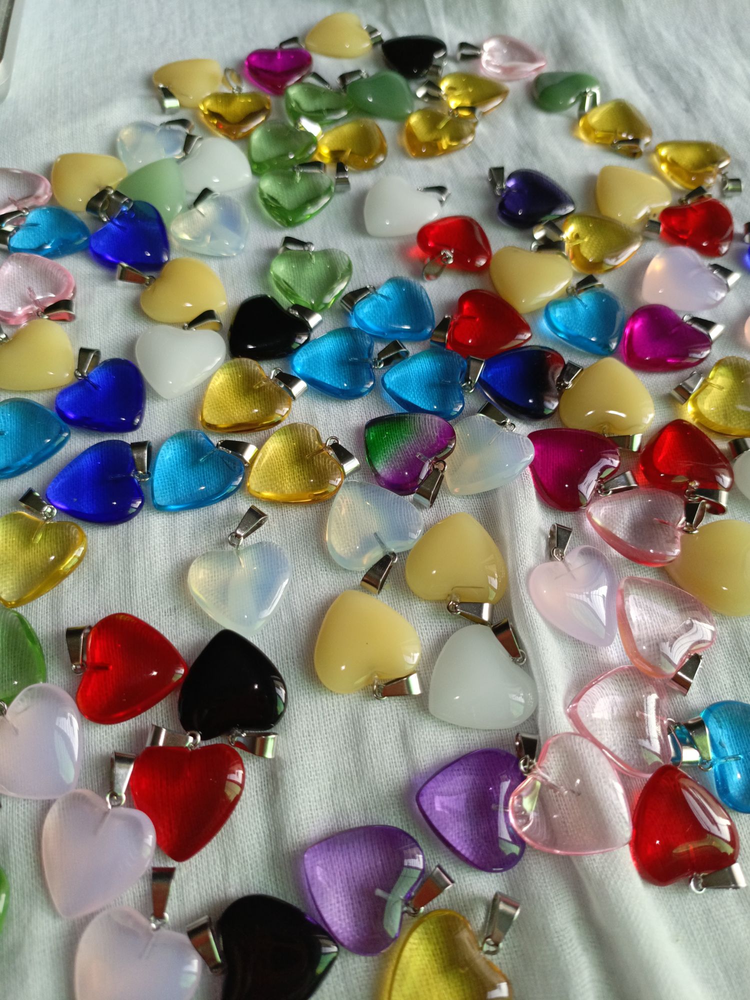 Crystal Stone Heart shape Pendant Necklace for Women – Different Colours Stylish Jewelry Charm, Fashion Chain Pendant Gift/Stone.