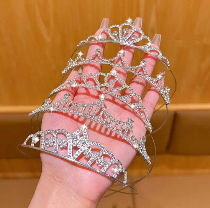 Princess Crown Headbands for Girls - Perfect for Birthdays, Weddings & Parties, Handcrafted Alloy Rhinestone with Unique Design of Birds Pattern Inlaid with Bright Diamonds Hair Accessories